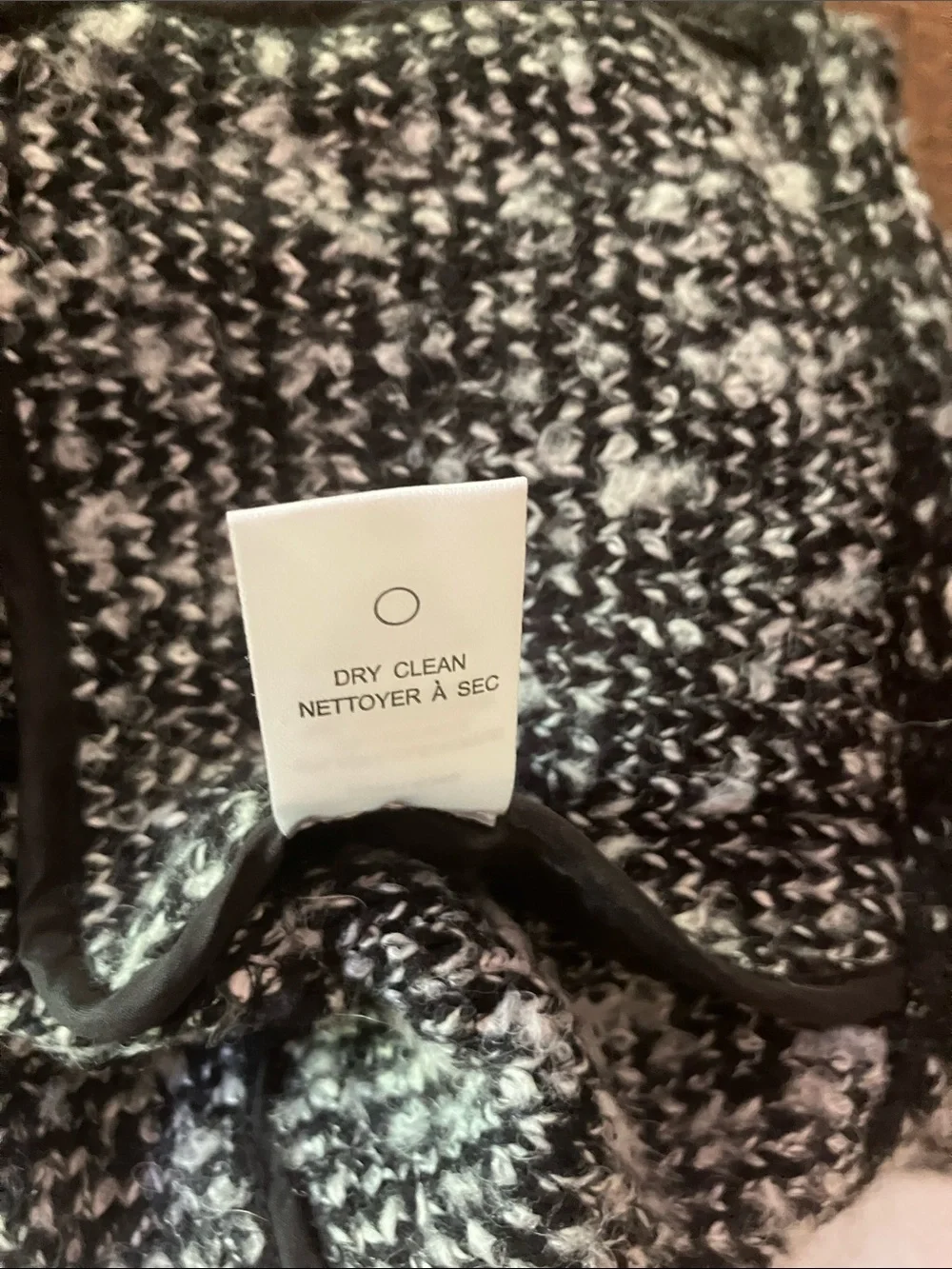 Katherine Barclay Woman’s Sz S Black& White Boucle Knit  Jacket One-snap closure